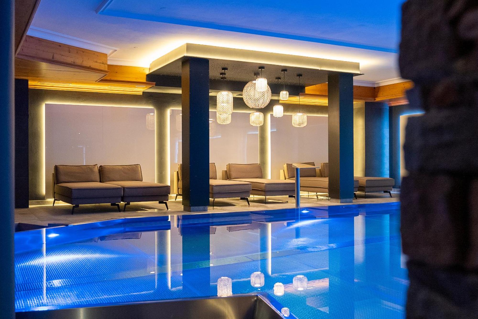 Verwoehnhotel Wildspitze Санкт-Леонгард-ім-Пітцталь Екстер'єр фото