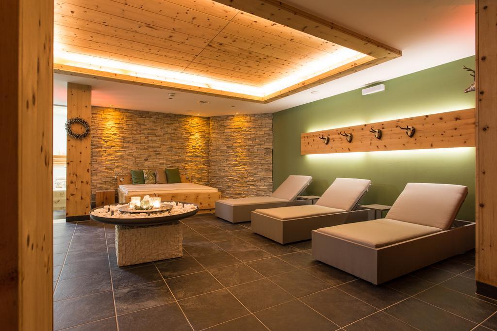 Verwoehnhotel Wildspitze Санкт-Леонгард-ім-Пітцталь Екстер'єр фото