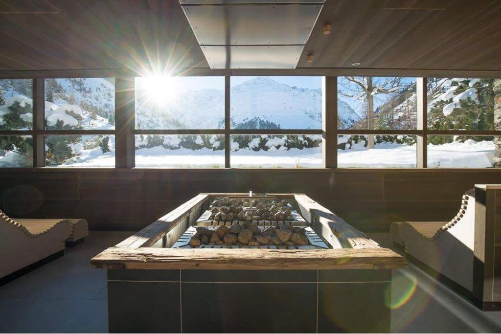Verwoehnhotel Wildspitze Санкт-Леонгард-ім-Пітцталь Екстер'єр фото
